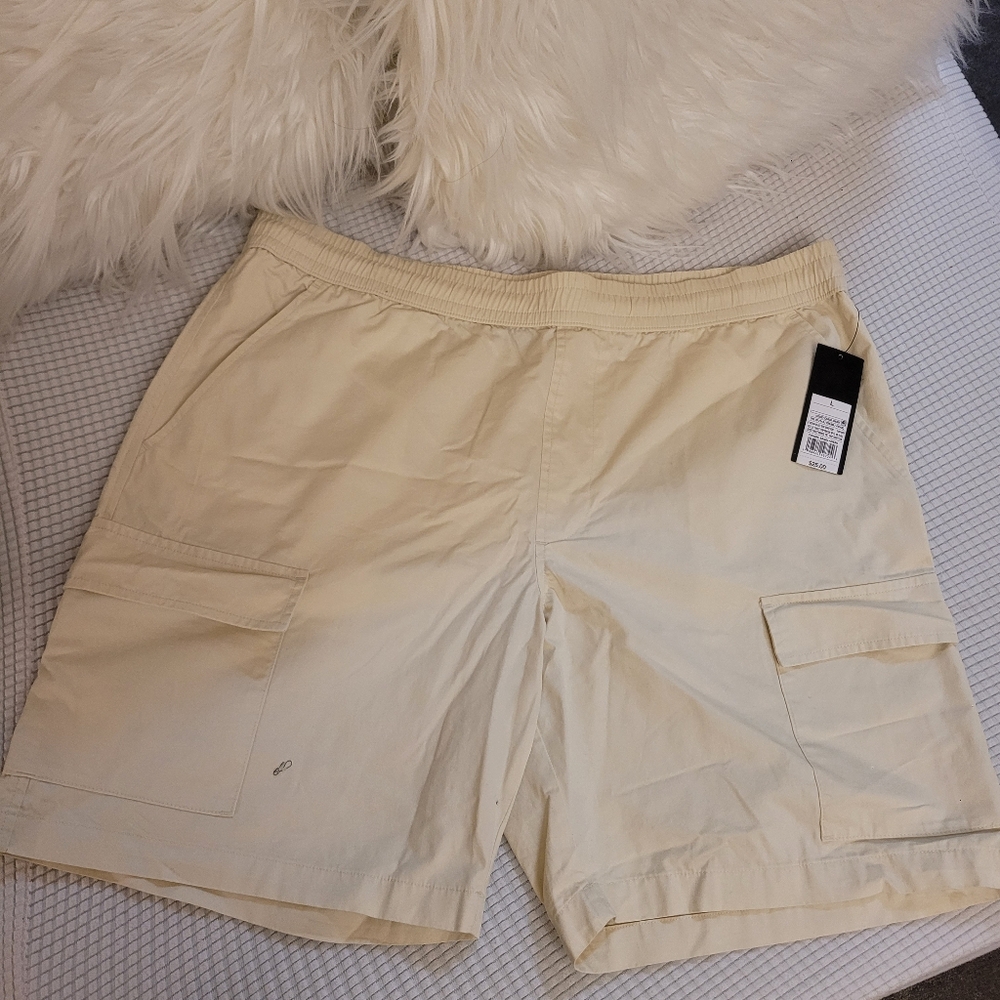 Original Use, Men's Cream Cargo Shorts